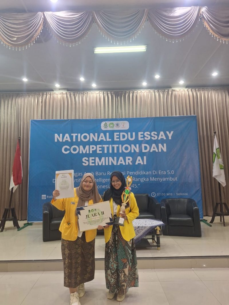 Mahasiswa FIK UTU Ukir Prestasi, Raih Juara II Lomba Esai Nasional di ...